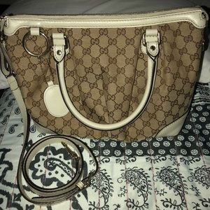 Authentic Gucci purse/crossbody